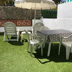De 1 En Victoria Court 2 Cristianos. Los Cristianos (Tenerife)